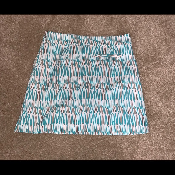 Cutter & Buck Golf skirt size 4 NWOT - Picture 2 of 4